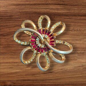 Vintage Coro Craft Gold-Tone Rhinestone Flower Brooch  Red Clear READ